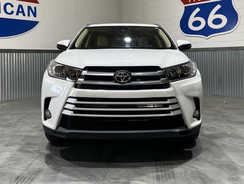 Toyota Highlander 2018 price $23,988