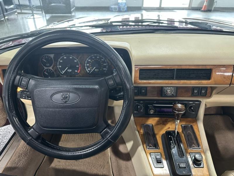 Jaguar XJS 1995 price $15,900