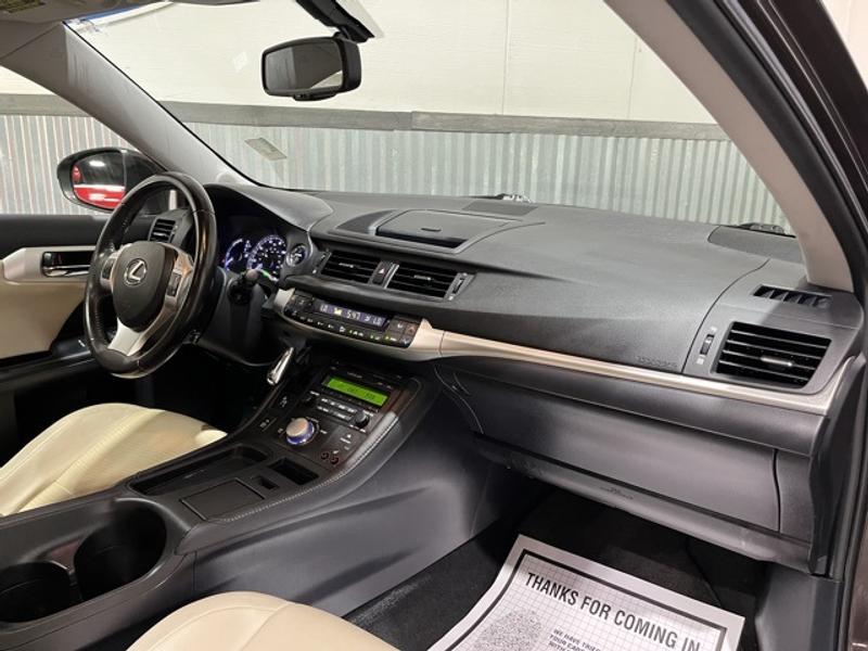 Lexus CT 2012 price $12,988