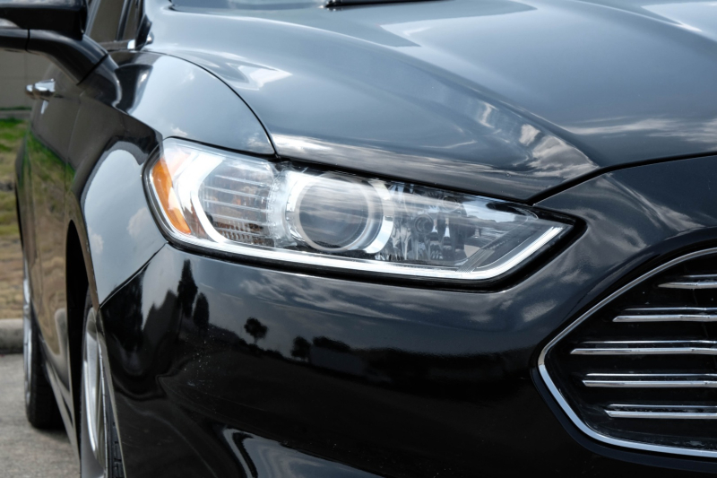Ford Fusion 2015 price $13,899