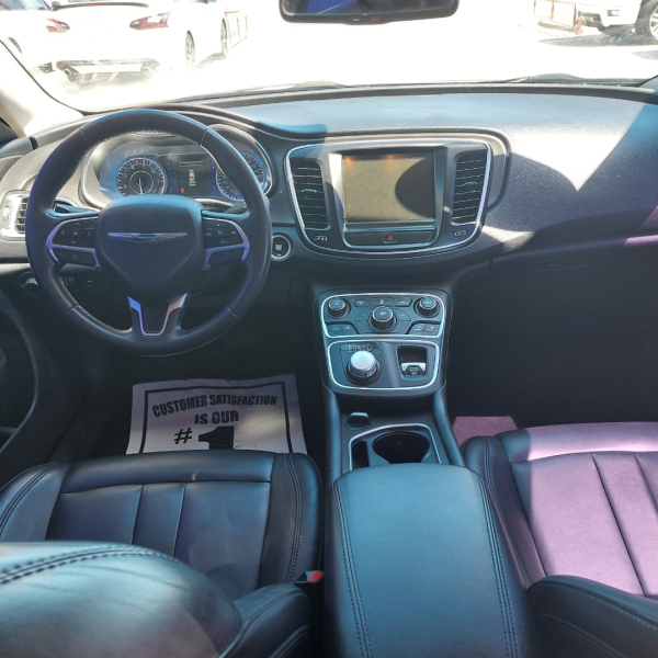 Chrysler 200 2017 price $11,999