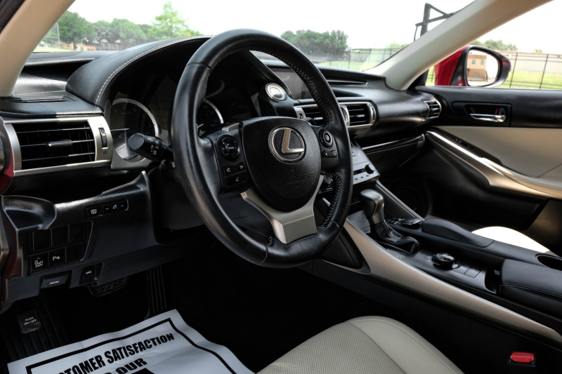 Lexus IS 250 2014 price $15,899