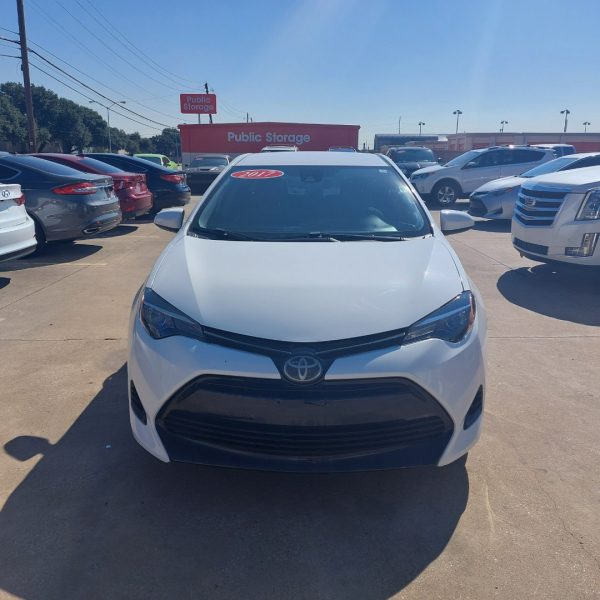 Toyota Corolla 2017 price $15,899