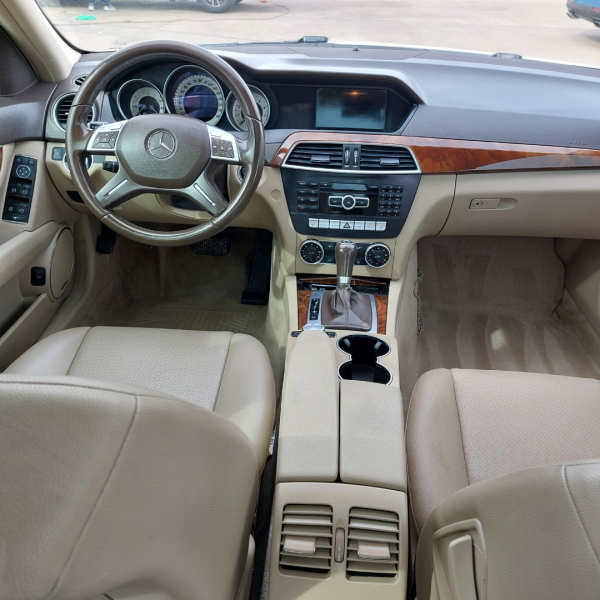 Mercedes-Benz C-Class 2014 price $12,899