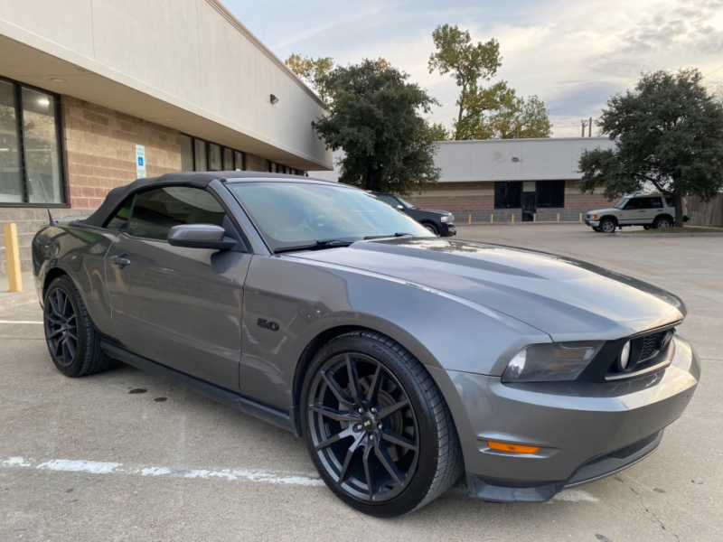 Ford Mustang 2011 price $8,998