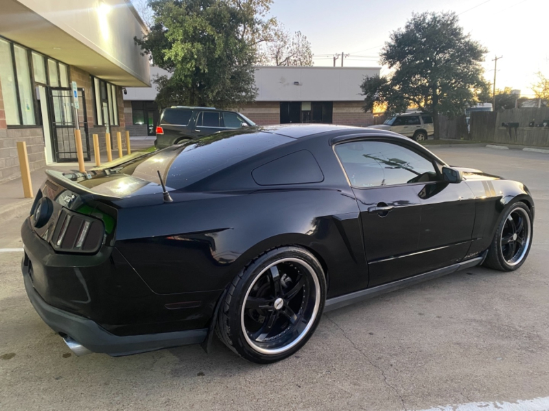 Ford Mustang 2011 price $7,480