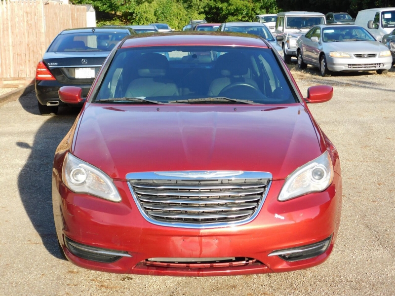 Chrysler 200 2014 price $3,990