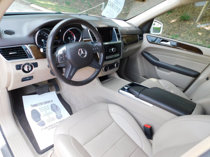 Mercedes-Benz M-Class 2015 price $18,000