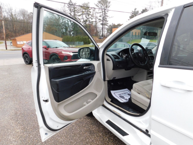 Dodge Grand Caravan 2014 price $15,990