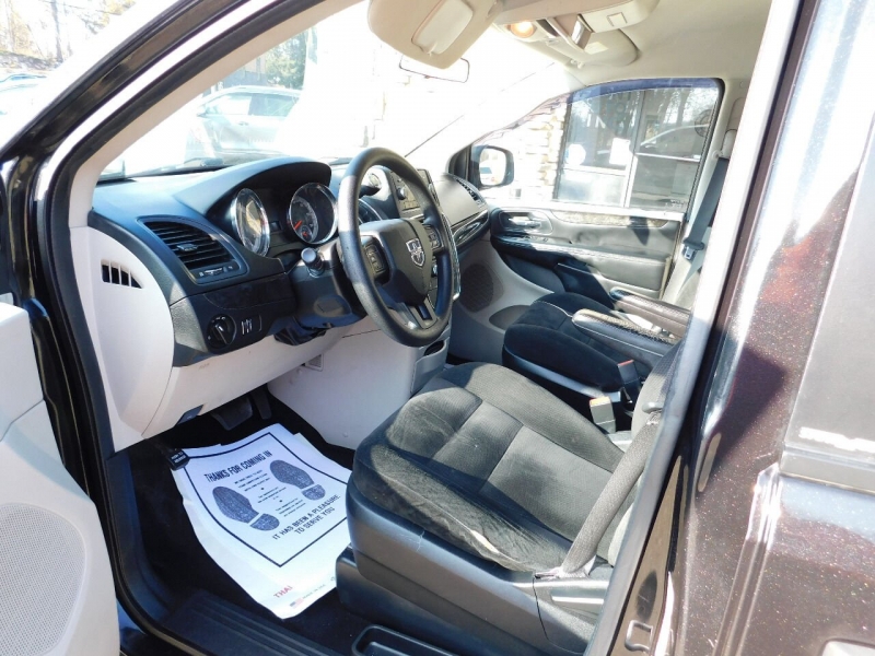 Dodge Grand Caravan 2014 price $4,990