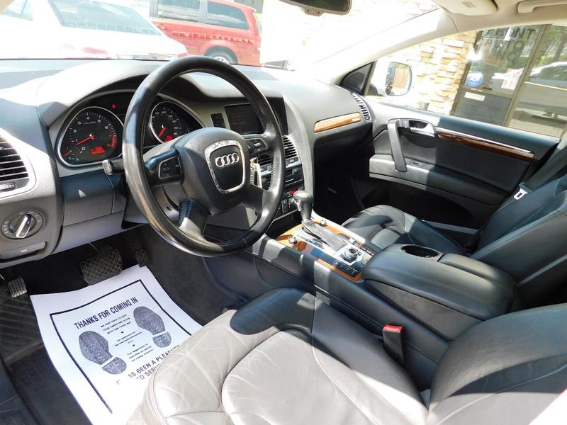 Audi Q7 2010 price $6,990