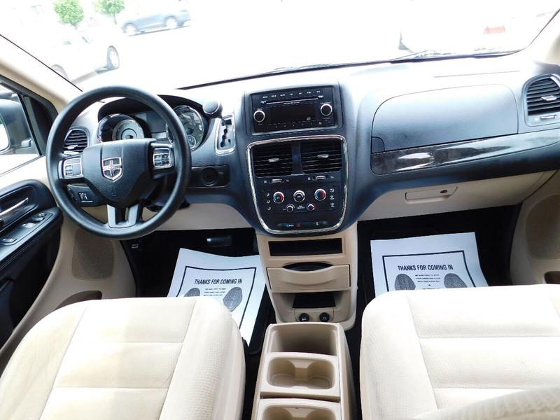Dodge Grand Caravan 2015 price $21,990