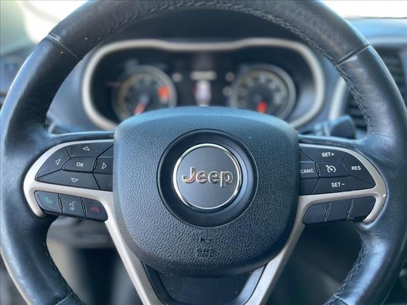 Jeep Cherokee 2017 price $15,888