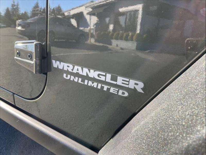 Jeep Wrangler Unlimited 2015 price $22,888