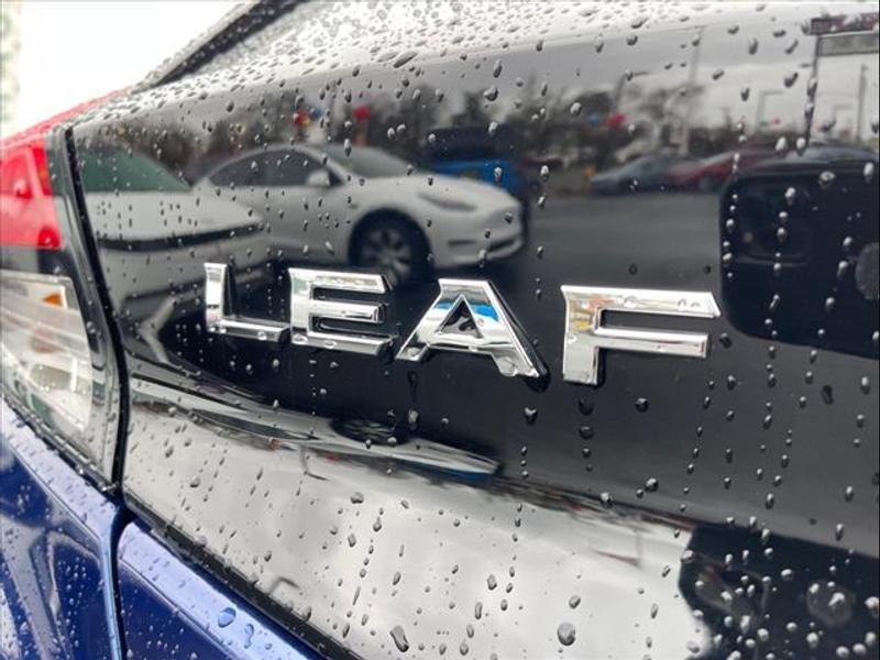 Nissan LEAF 2019 price $14,888