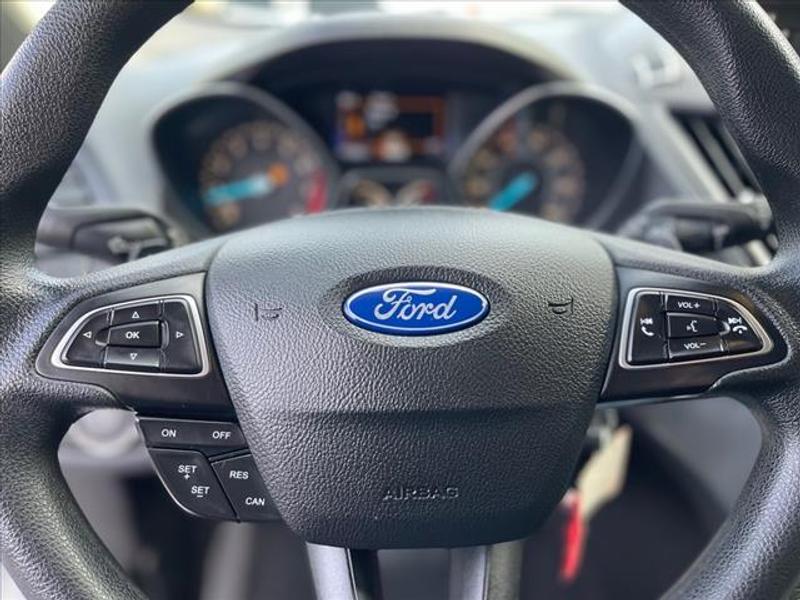 Ford Escape 2017 price $13,888