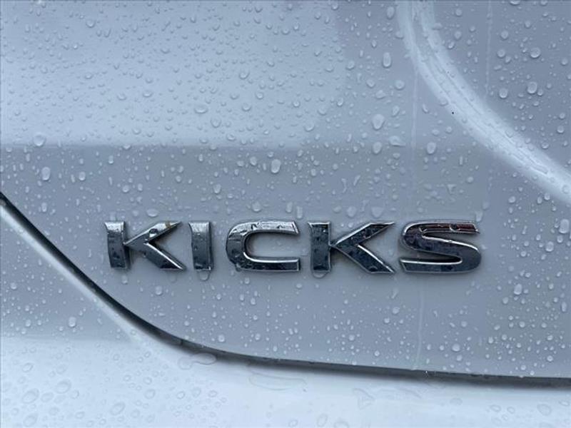 Nissan Kicks 2022 price $15,888