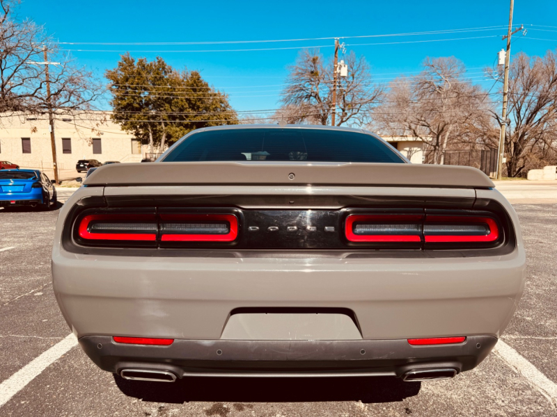 Dodge Challenger 2018 price $20,499