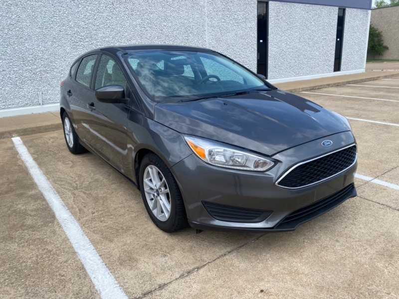 Ford Focus 2018 price $10,799