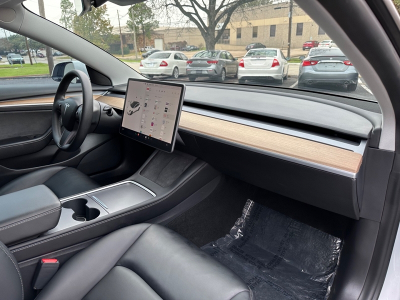 Tesla Model 3 2021 price $33,999
