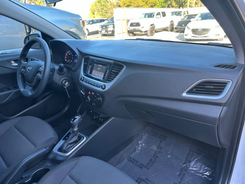 What is the interior of the 2022 Hyundai Accent like?