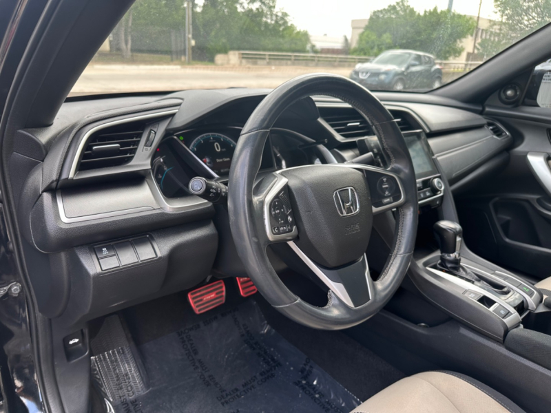 Honda Civic Coupe 2018 price $17,999