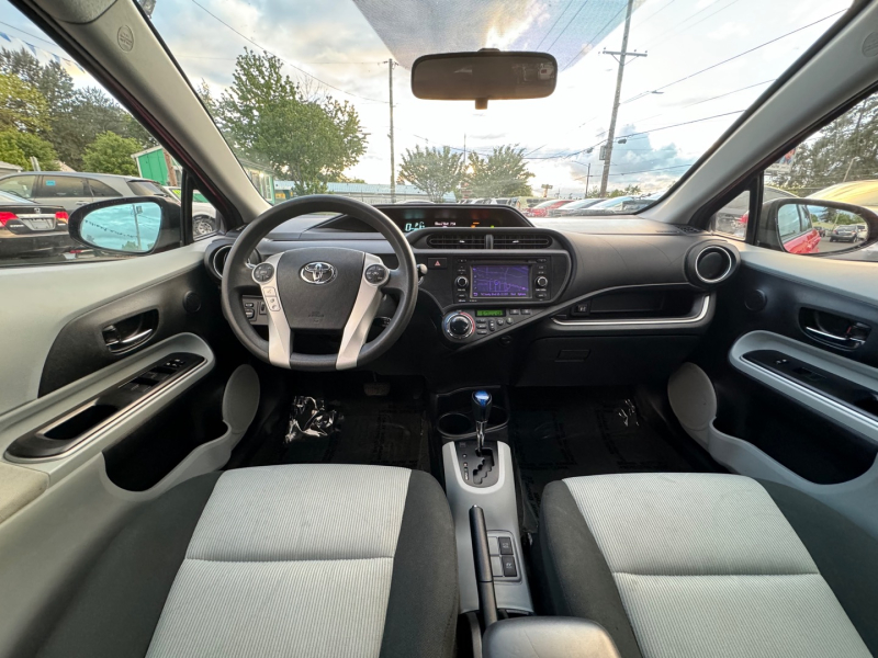 Toyota Prius c 2014 price $10,495