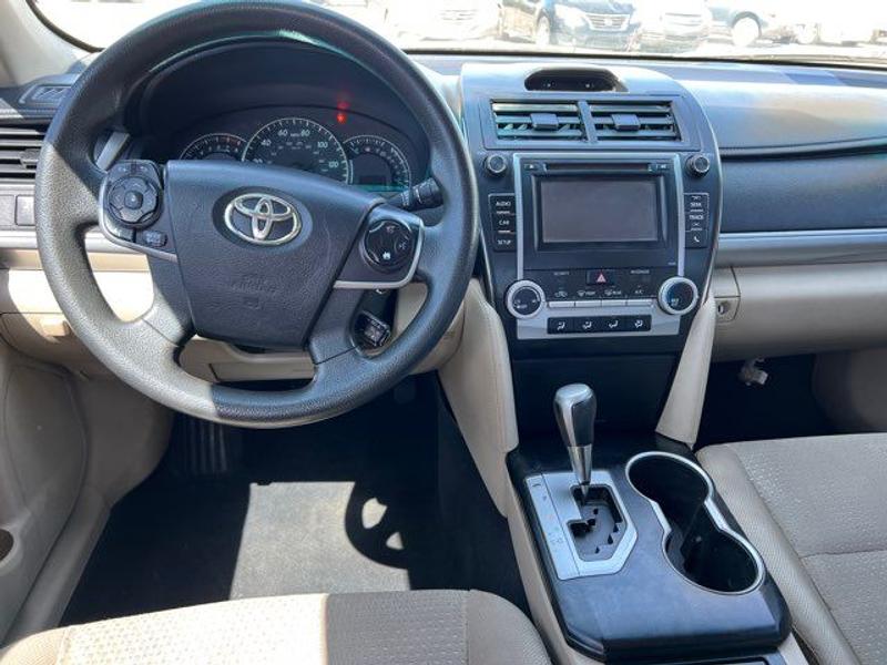 Toyota Camry 2014 price $14,555