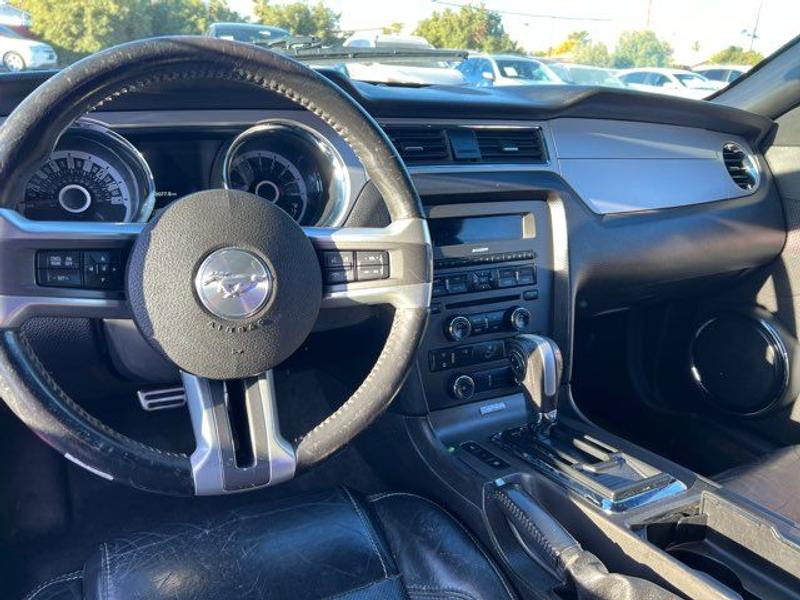 Ford Mustang 2013 price $11,555