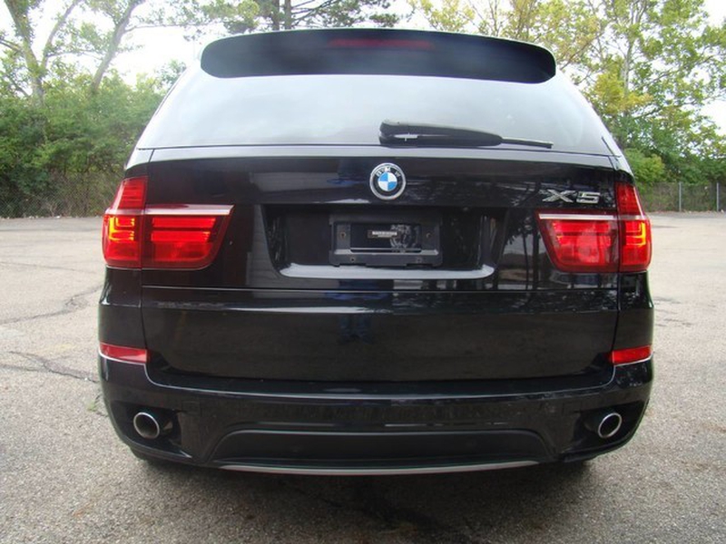 BMW X5 2011 price $30,995
