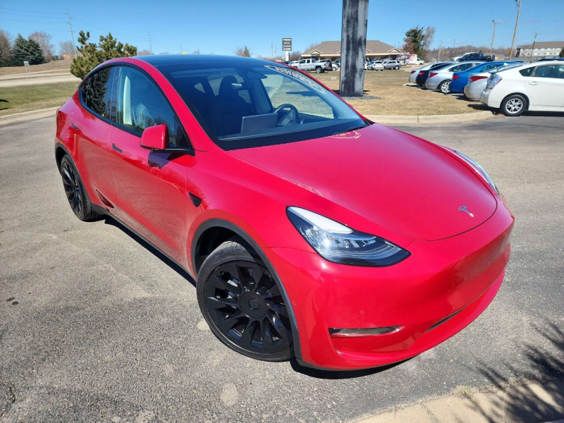 Tesla Model Y 2022 price $33,700