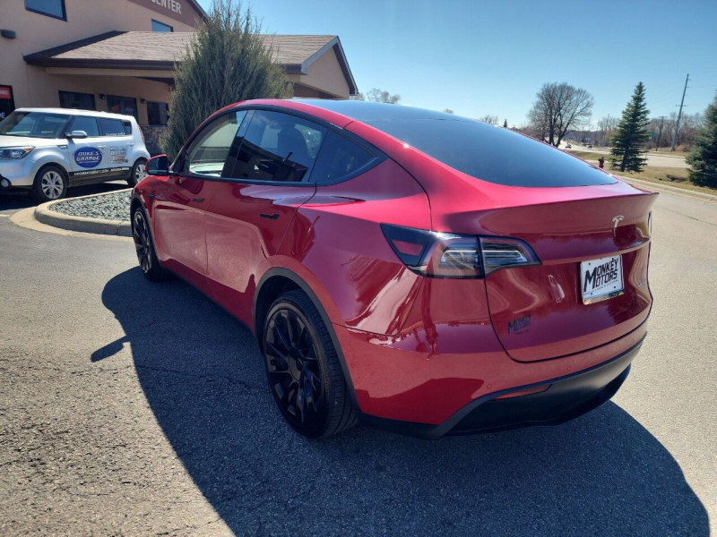 Tesla Model Y 2022 price $33,700