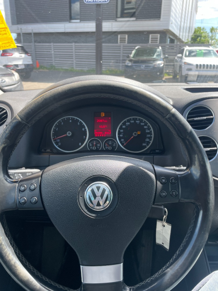 Volkswagen Tiguan 2009 price $7,499