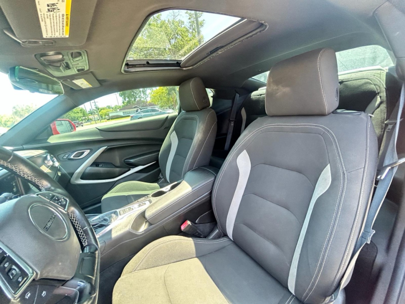 Chevrolet Camaro 2018 price $19,975