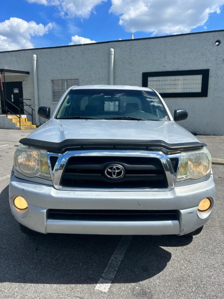 Toyota Tacoma 2006 price $8,995