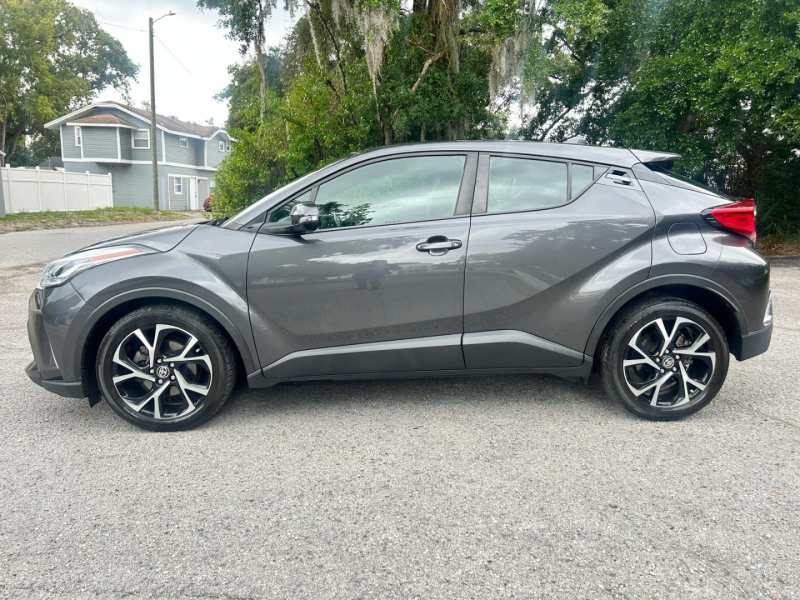 Toyota C-HR 2020 price $21,995