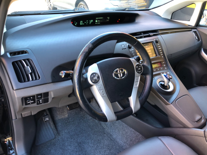 Toyota Prius 2010 price $10,995