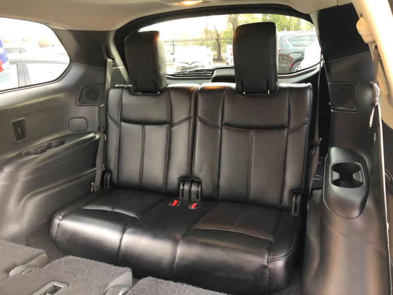 Nissan Pathfinder 2018 price $15,995