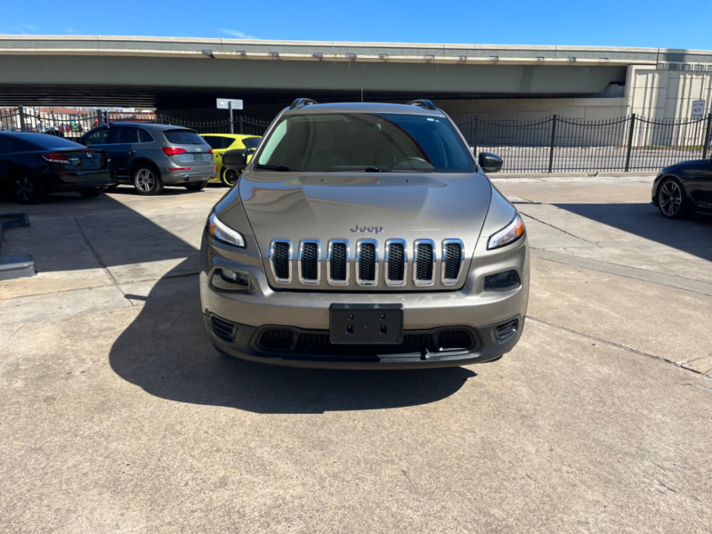 Jeep Cherokee 2017 price $16,995
