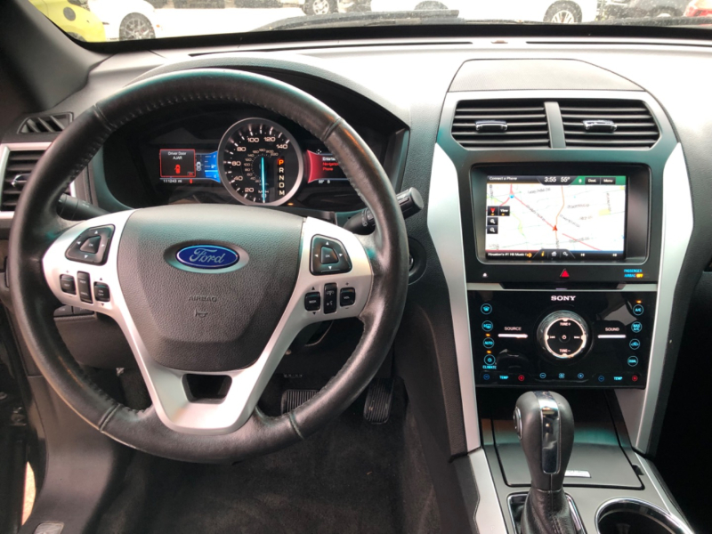 Ford Explorer 2015 price $13,995