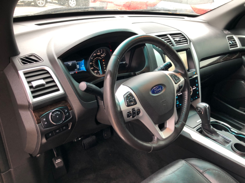Ford Explorer 2015 price $12,995