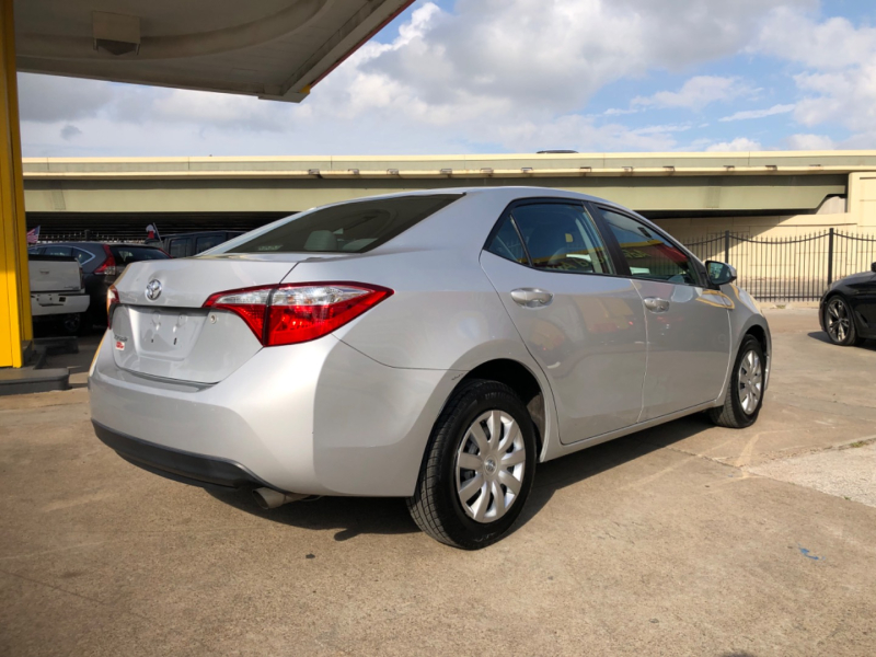 Toyota Corolla 2016 price $9,995