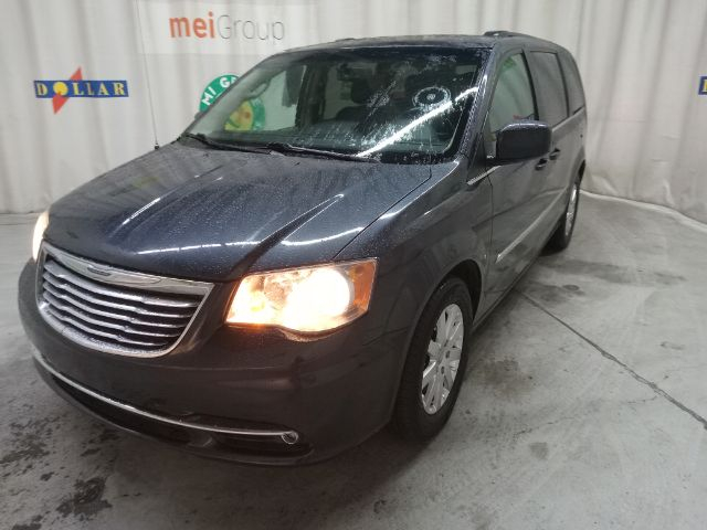 Chrysler Town & Country 2014 price $0