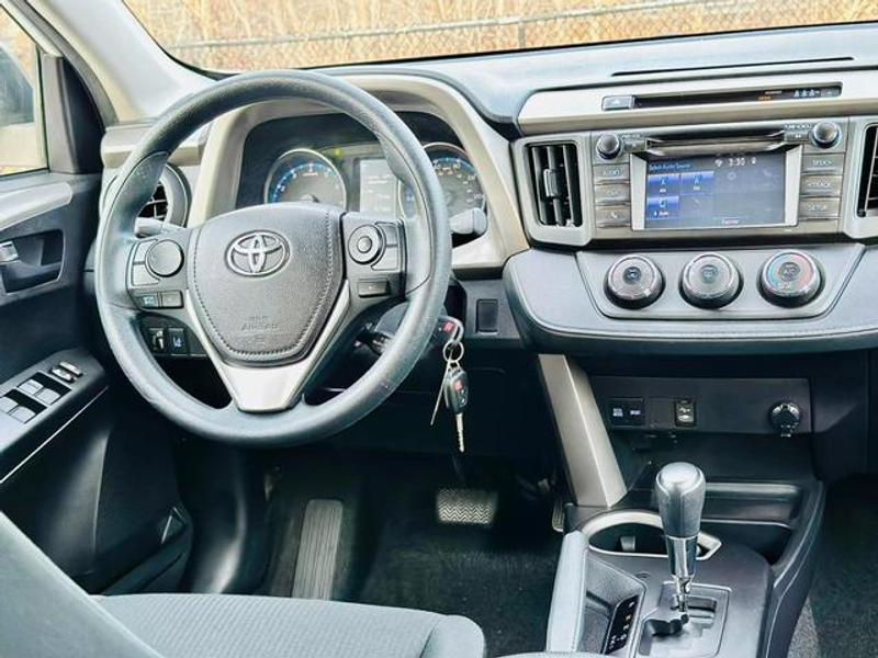 Toyota RAV4 2018 price $23,995