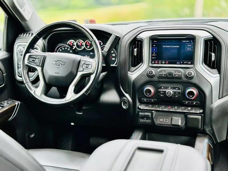 Chevrolet Silverado 1500 Crew Cab 2019 price $35,995