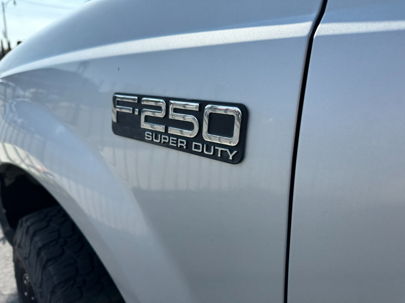 Ford Super Duty F-250 2004 price $0