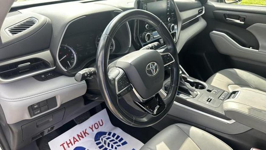 Toyota Highlander 2020 price $30,990