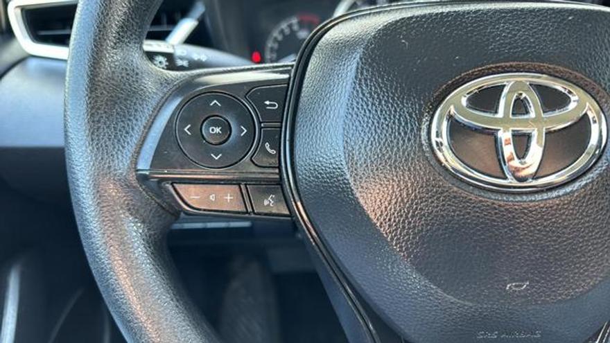 Toyota Corolla 2022 price $18,900