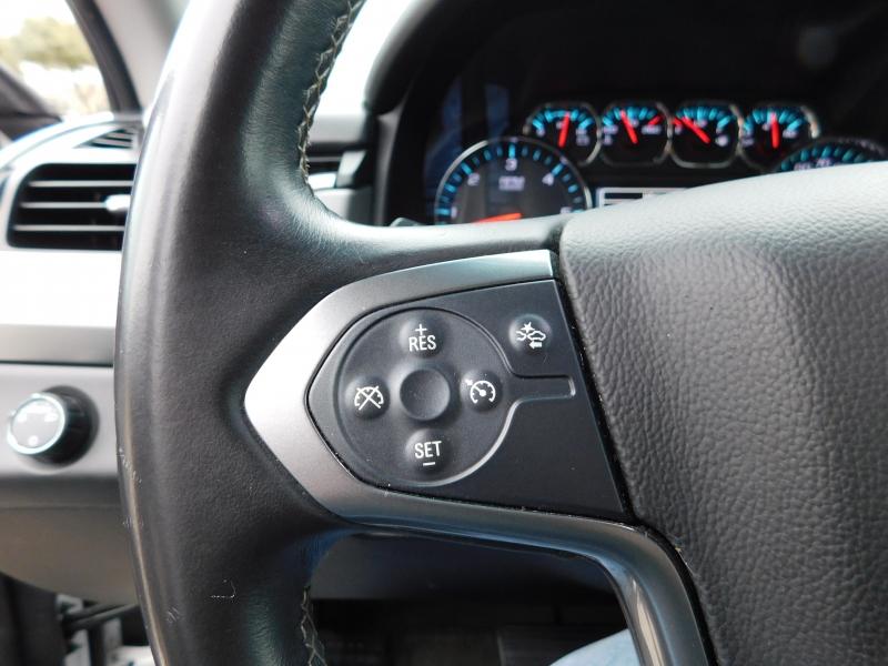 Chevrolet Suburban 2015 price $23,550