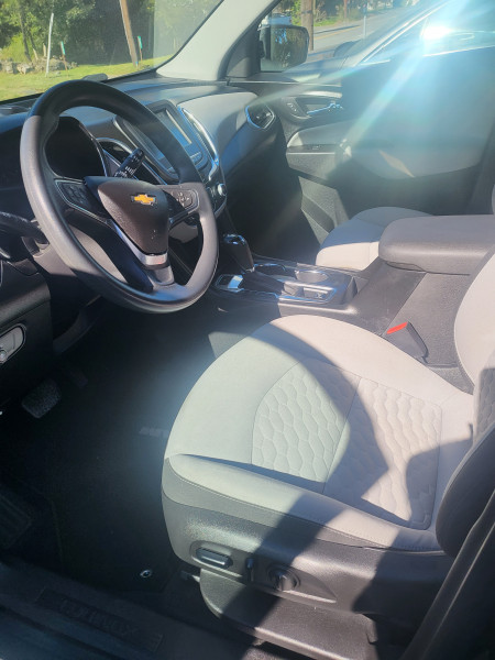 Chevrolet Equinox 2018 price $17,990